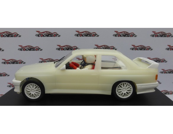 BMW M3 E30 RALLY TRANSLUCIDO MARFIL FLY