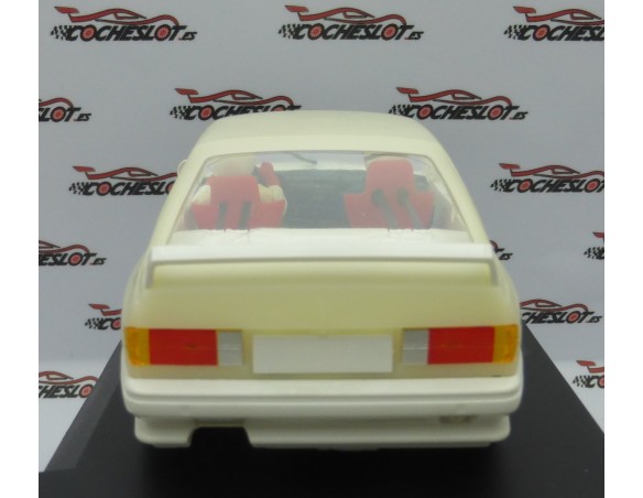 BMW M3 E30 RALLY TRANSLUCIDO MARFIL FLY