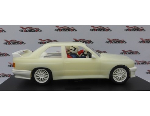 BMW M3 E30 RALLY TRANSLUCIDO MARFIL FLY