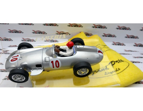 Mercedes Benz W196 1955 Juan Manuel Fangio Nº10 Ref. 0910 CARTRIX G P Legends