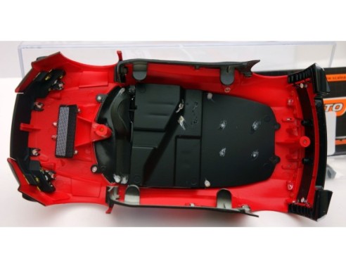 CARROCERIA ROJA AUDI R8 LMS + .ALERON GOMA  SCALEAUTO