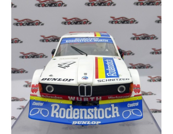 BMW 320 SIDEWAYS