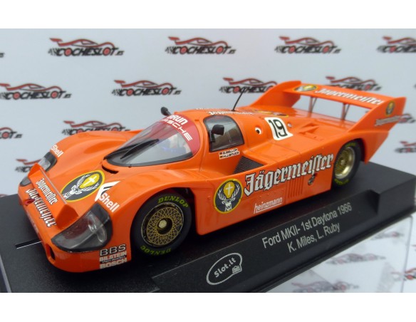PORSCHE 956 JAGERMEIFTER  SLOT.IT