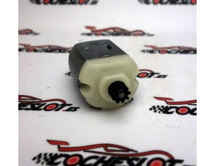 MOTOR  Y PIÑON  CAJA CORTA FLY 2