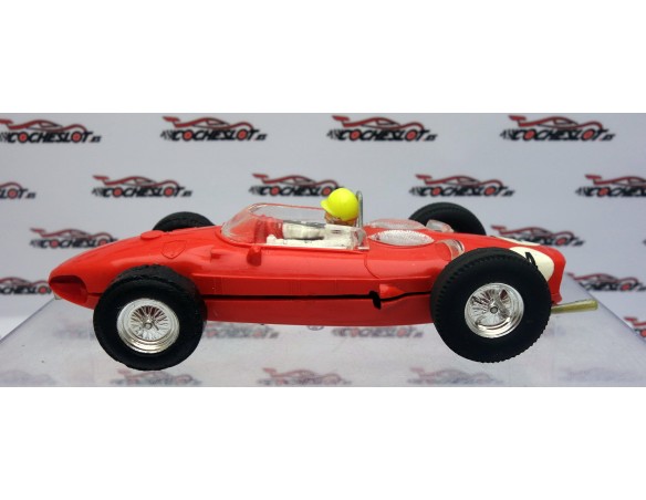 FERRARI  156 ROJO TRIANG