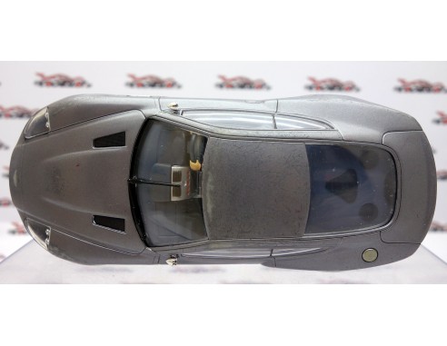 ASTON MARTIN EVOLUTION CARRERA GRIS