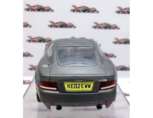 ASTON MARTIN EVOLUTION CARRERA GRIS