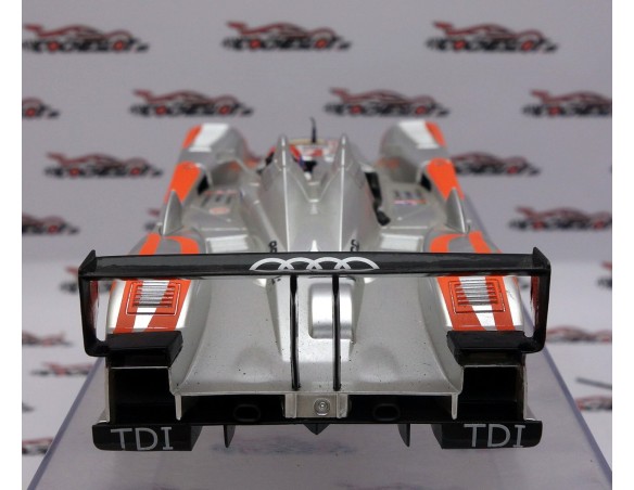 AUDI R10 LMP  TDI Nº14 EDUCA