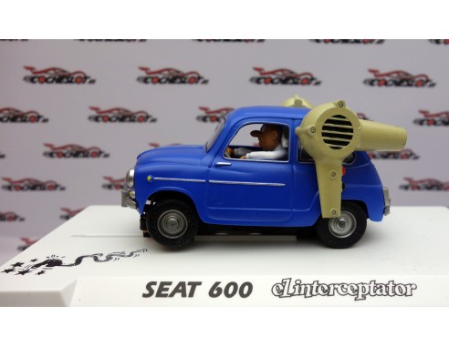 SEAT 600 EL INTERCEPTATOR,MORTADELO Y FILEMON  LOS SECRETOS DE LA TIA PARTE 1 REF.RF001 FLY