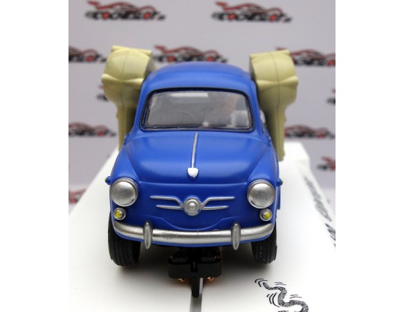 SEAT 600 EL INTERCEPTATOR,MORTADELO Y FILEMON  LOS SECRETOS DE LA TIA PARTE 1 REF.RF001 FLY