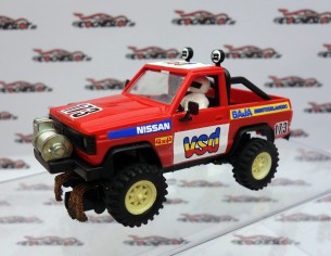 NISSAN PATROL 173 ROJO STS1986 REF.2203 STS EXIN