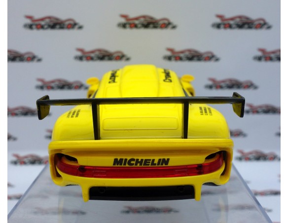 PORSCHE GTI AMARILLO FLY