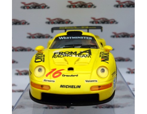 PORSCHE GTI AMARILLO FLY