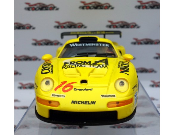 PORSCHE GTI AMARILLO FLY