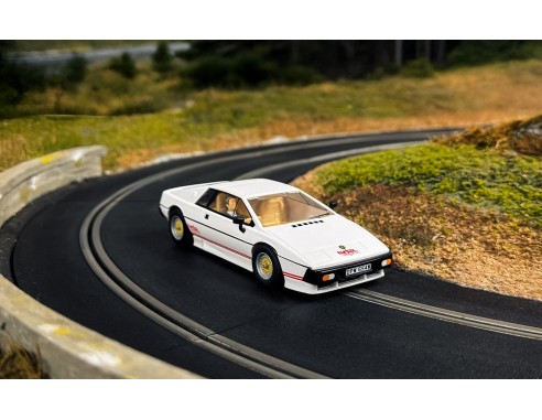 Lotus Esprit Turbo White - James Bond 'For Your Eyes Only' 007 REF.H4631 SUPERSLOT