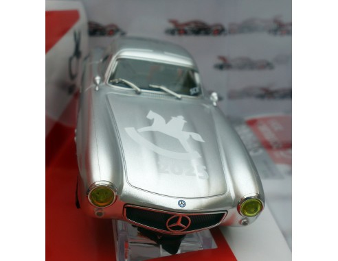 MERCEDES BENZ 300 SL TOY FAIR CAR NUREMBERG REF.U10627X300 SCX