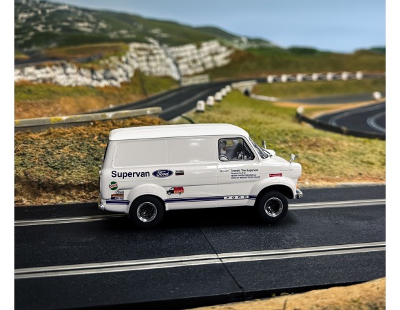 PRE RESERVA FORD TRANSIT  MK1 SUPERVAN REF.H4650 SUPERSLOT