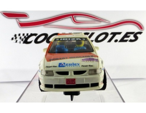 Seat Ibiza kit Car “Robert Mercader”Blanco	CHASIS 2 TORNILLOS 1996 REF.	8390 TYCO