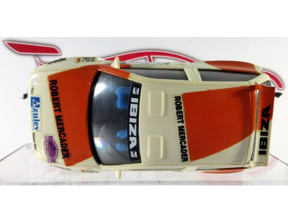 Seat Ibiza kit Car “Robert Mercader”Blanco	CHASIS 2 TORNILLOS 1996 REF.	8390 TYCO